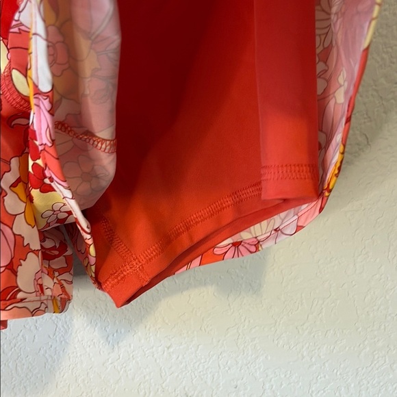 NWT Avia orange and Pink Floral Shorts medium - Picture 4 of 6